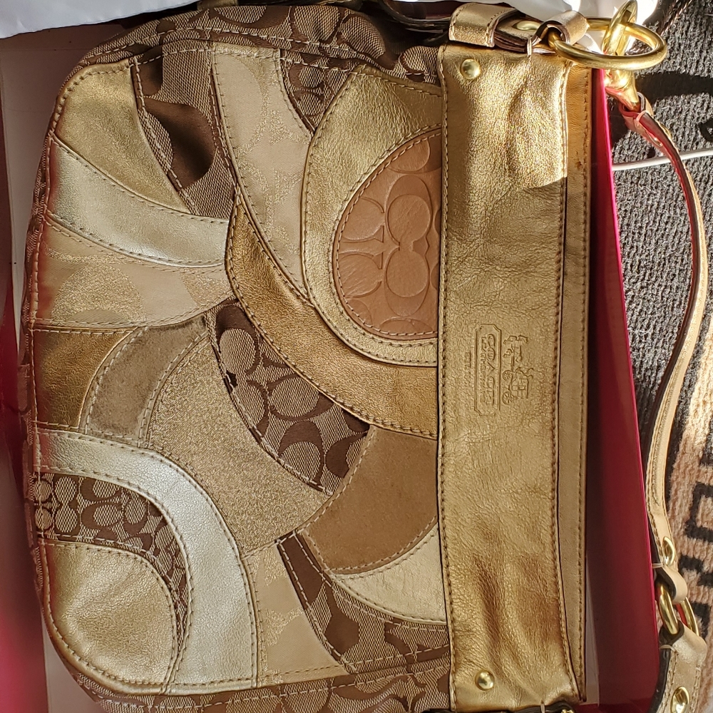 Purse - Picture 5 of 7